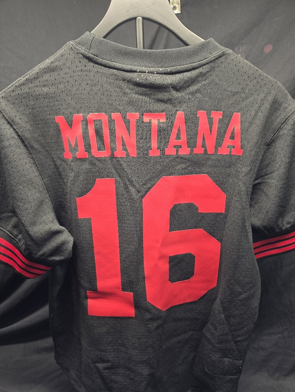 NWT Mitchell & Ness Joe Montana #16 San Francisco 49ers Black Throwback Jersey S - Picture 7 of 7